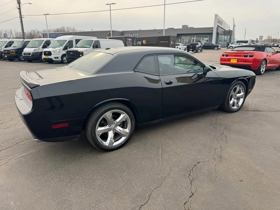 2013 Dodge Challenger 3rd Gen - Image 4 of 12