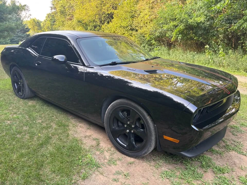 2013 Dodge Challenger 3rd Gen - Image 2 of 8