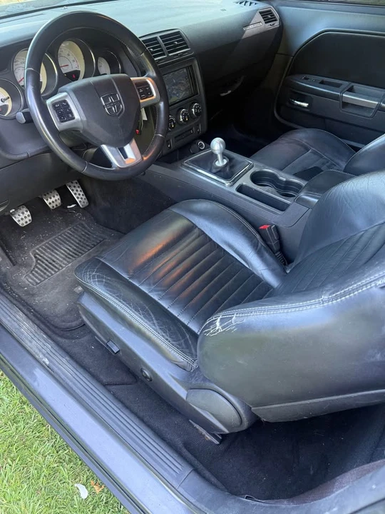 2013 Dodge Challenger 3rd Gen - Image 5 of 8