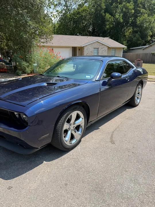 2013 Dodge Challenger 3rd Gen - Image 3 of 11
