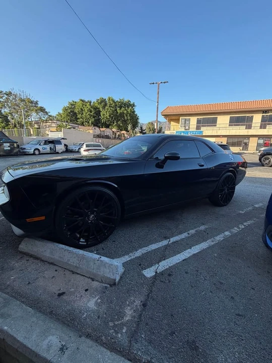 2013 Dodge Challenger 3rd Gen - Image 3 of 9