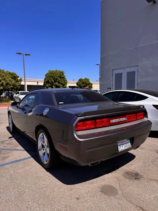 2013 Dodge Challenger 3rd Gen - Image 5 of 18
