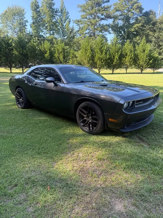 2013 Dodge Challenger 3rd Gen - Image 3 of 8