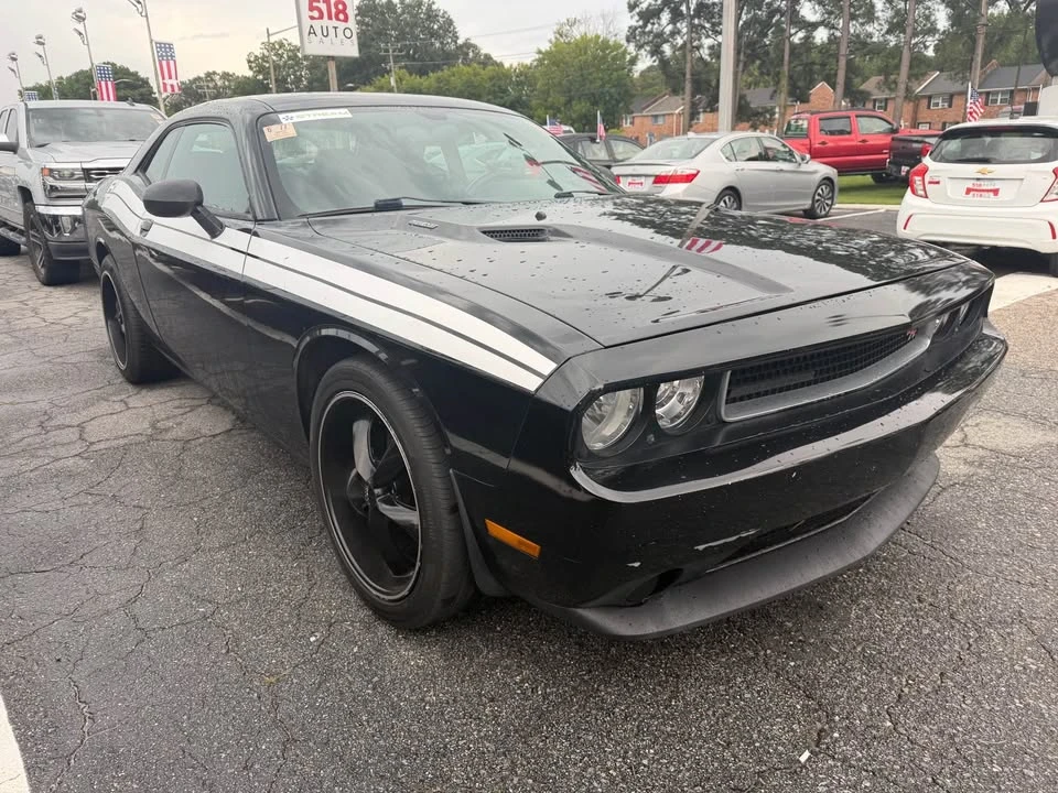 2013 Dodge Challenger 3rd Gen - Image 2 of 9