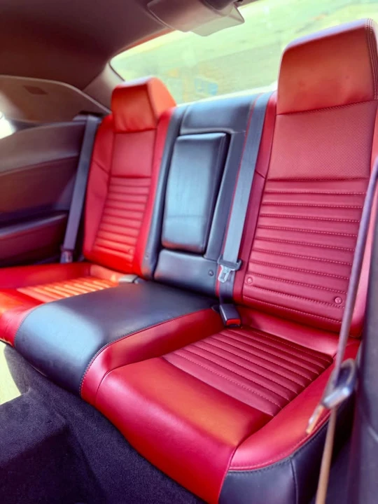2013 Dodge Challenger 3rd Gen - Image 10 of 19