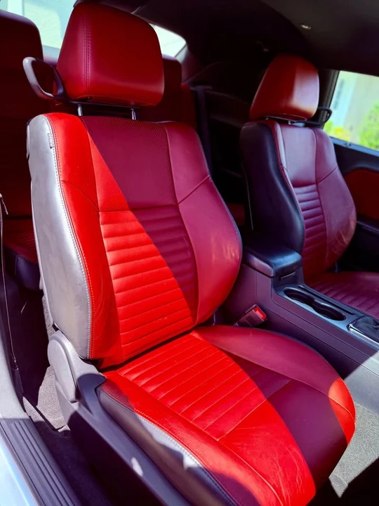 2013 Dodge Challenger 3rd Gen - Image 18 of 19