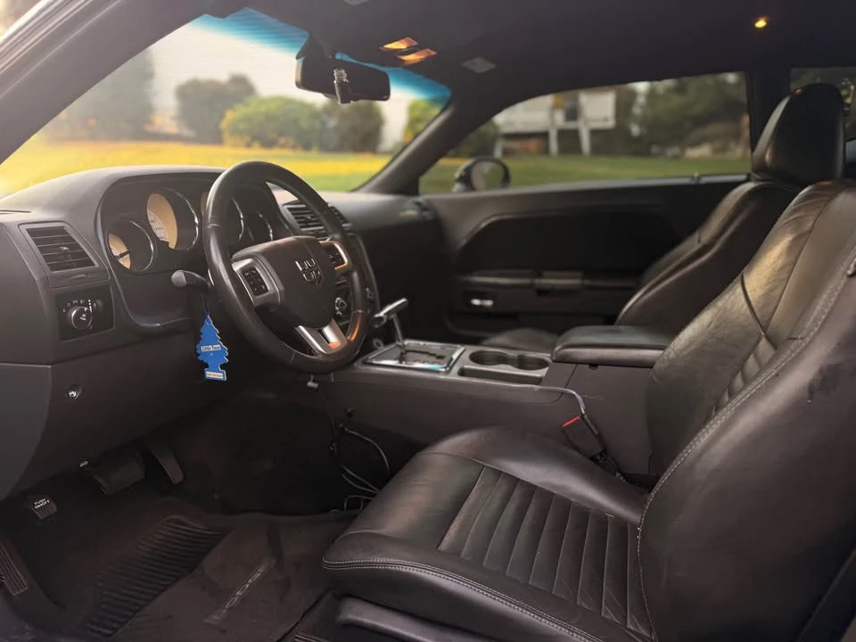 2013 Dodge Challenger 3rd Gen - Image 7 of 10