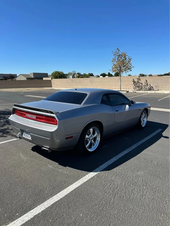 2013 Dodge Challenger 3rd Gen - Image 4 of 13