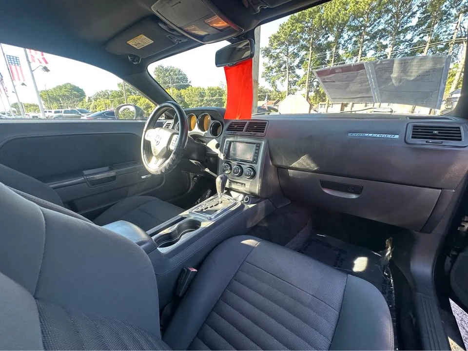 2013 Dodge Challenger 3rd Gen - Image 13 of 14
