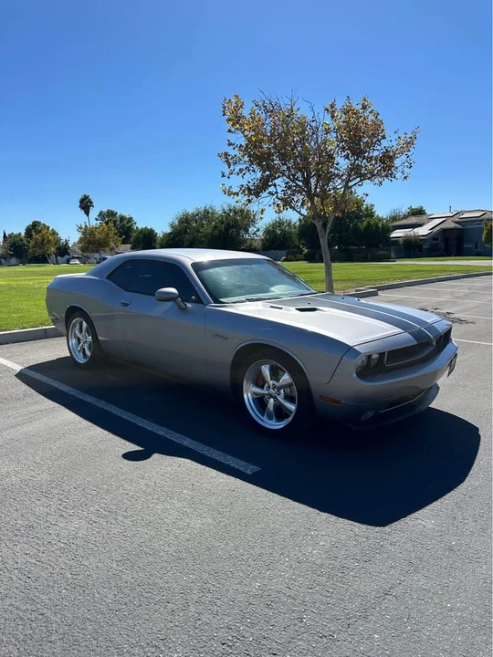 2013 Dodge Challenger 3rd Gen - Image 3 of 13