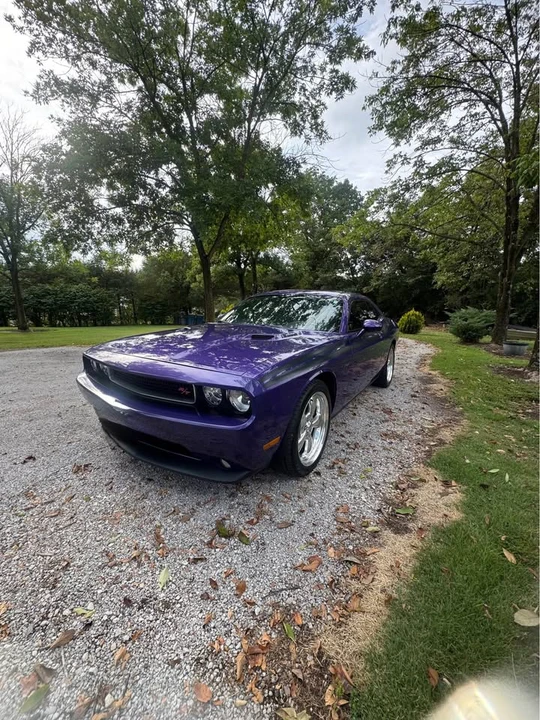2013 Dodge Challenger 3rd Gen - Image 2 of 15