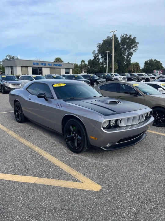 2013 Dodge Challenger 3rd Gen - Image 3 of 8