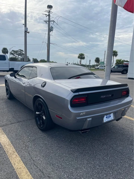 2013 Dodge Challenger 3rd Gen - Image 5 of 8