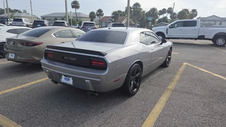 2013 Dodge Challenger 3rd Gen - Image 5 of 10