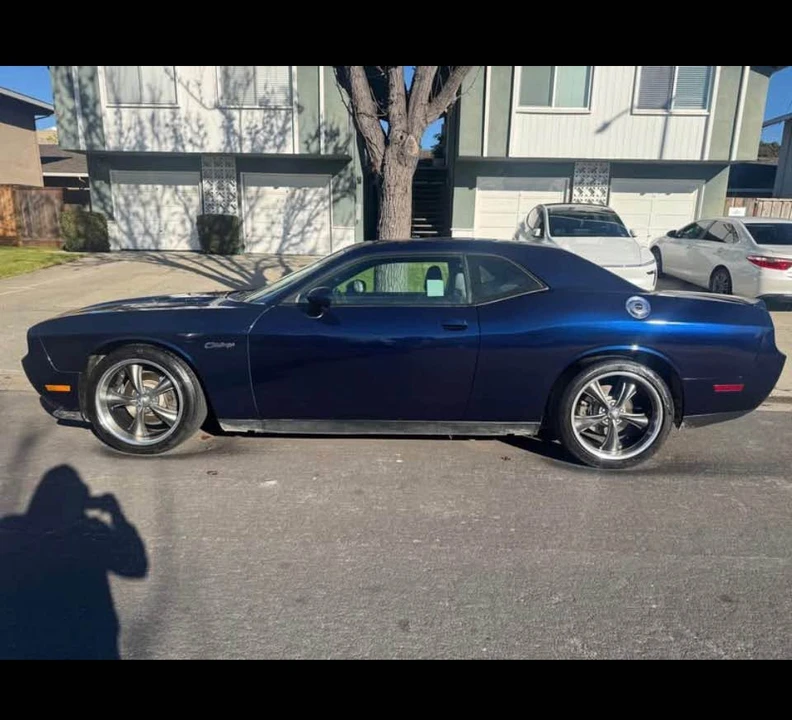 2013 Dodge Challenger 3rd Gen - Image 5 of 10
