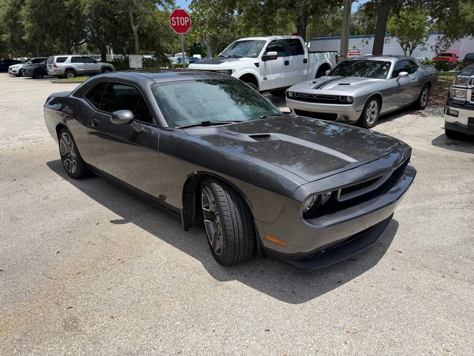 2014 Dodge Challenger 3rd Gen - Image 7 of 16