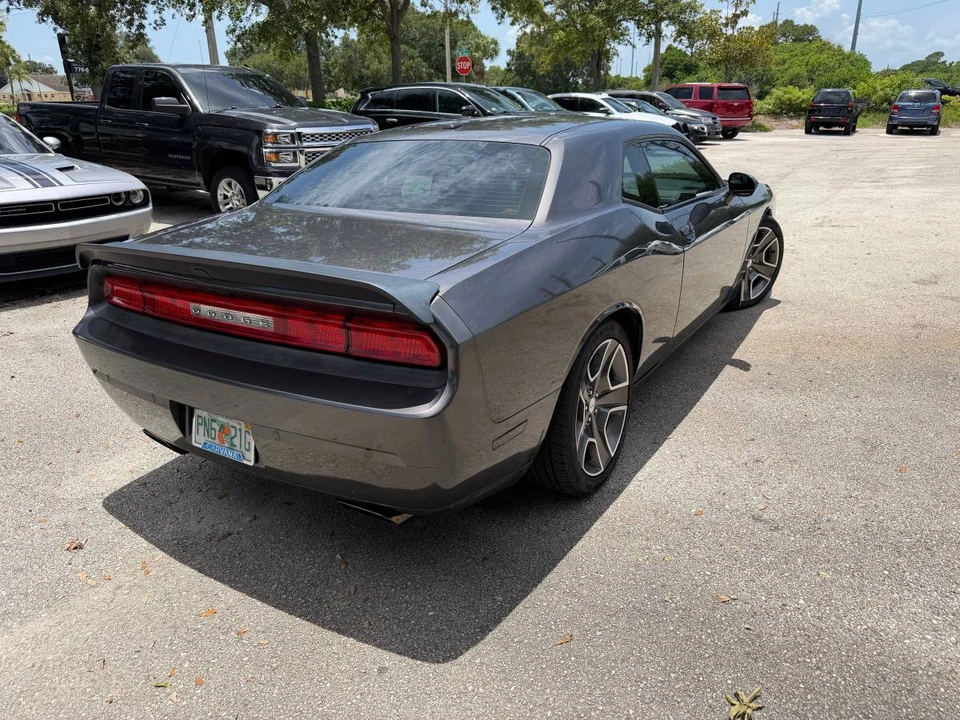 2014 Dodge Challenger 3rd Gen - Image 5 of 16