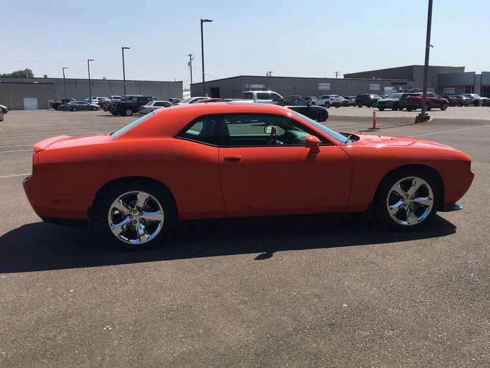 2013 Dodge Challenger 3rd Gen - Image 7 of 10