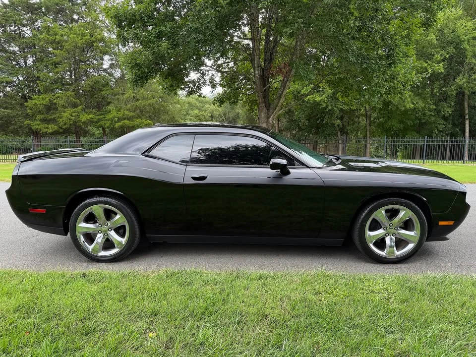 2013 Dodge Challenger 3rd Gen - Image 4 of 15
