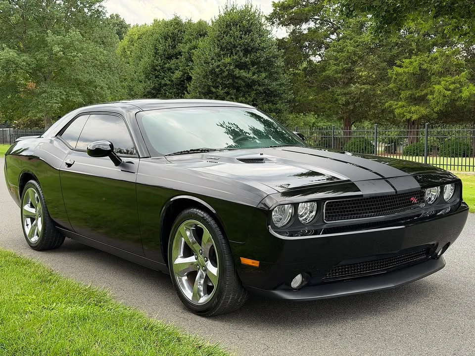 2013 Dodge Challenger 3rd Gen - Image 3 of 15