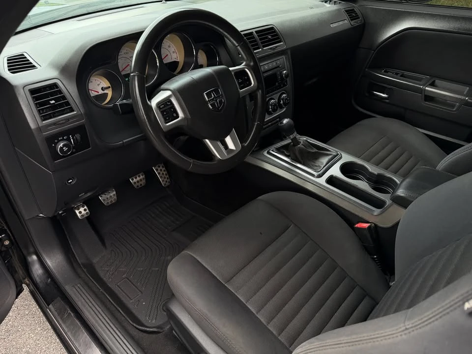 2013 Dodge Challenger 3rd Gen - Image 11 of 15