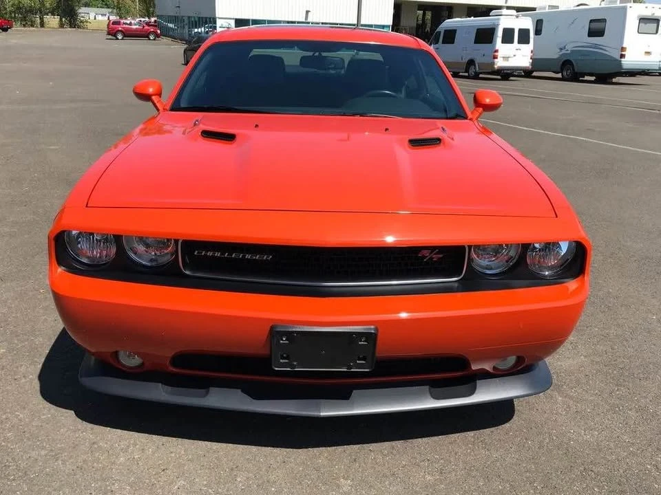 2013 Dodge Challenger 3rd Gen - Image 9 of 10