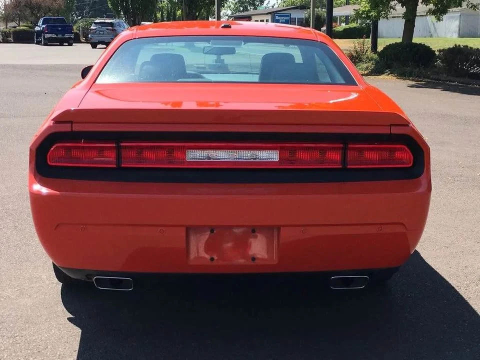 2013 Dodge Challenger 3rd Gen - Image 5 of 10