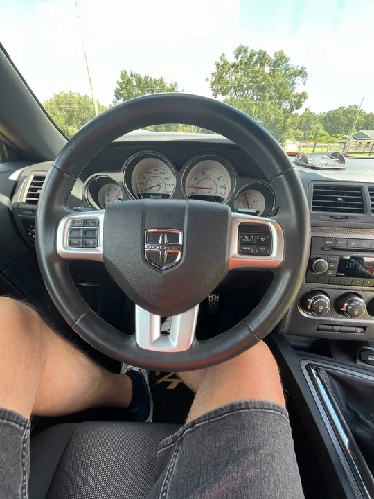 2013 Dodge Challenger 3rd Gen - Image 7 of 10