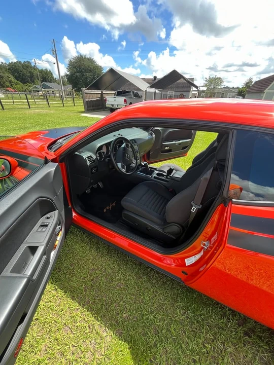 2013 Dodge Challenger 3rd Gen - Image 6 of 10
