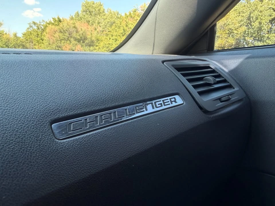 2013 Dodge Challenger 3rd Gen - Image 17 of 20