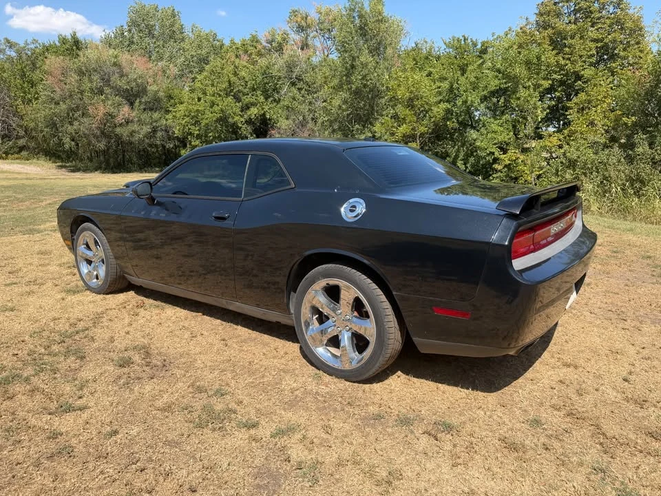 2013 Dodge Challenger 3rd Gen - Image 7 of 20