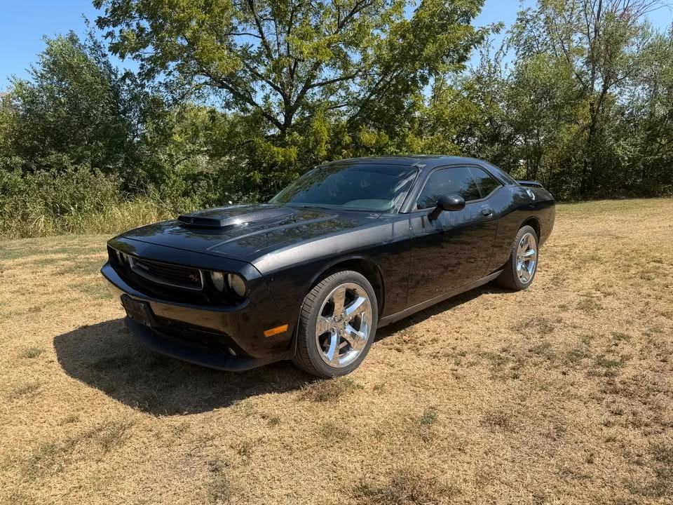 2013 Dodge Challenger 3rd Gen - Image 2 of 20