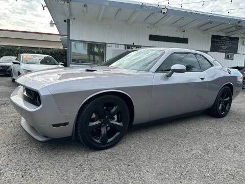 2013 Dodge Challenger 3rd Gen - Image 8 of 11