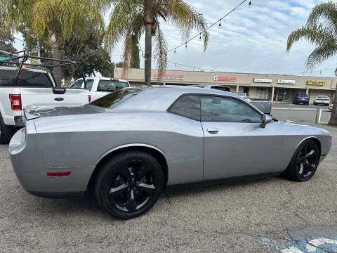 2013 Dodge Challenger 3rd Gen - Image 4 of 11
