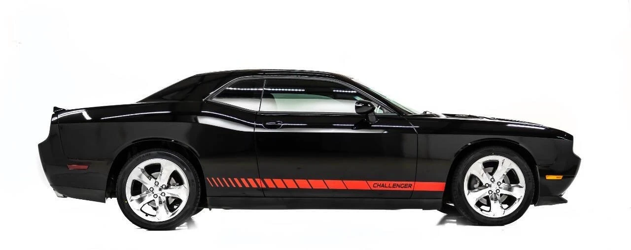 2013 Dodge Challenger 3rd Gen - Image 5 of 12
