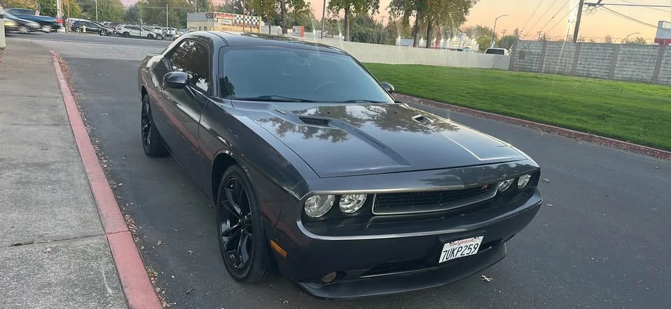 2013 Dodge Challenger 3rd Gen - Image 2 of 17