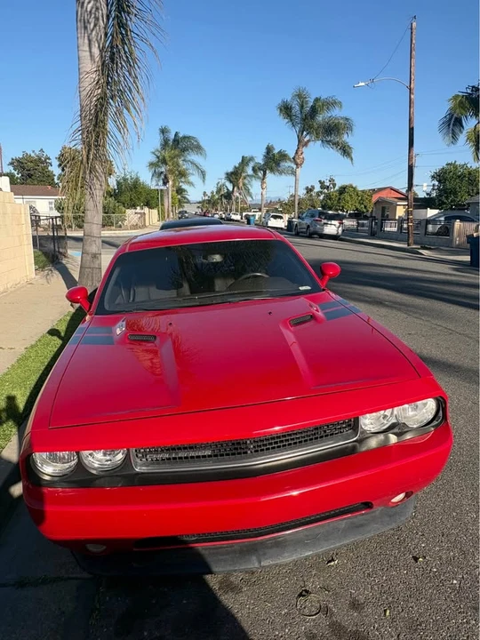 2013 Dodge Challenger 3rd Gen - Image 2 of 11