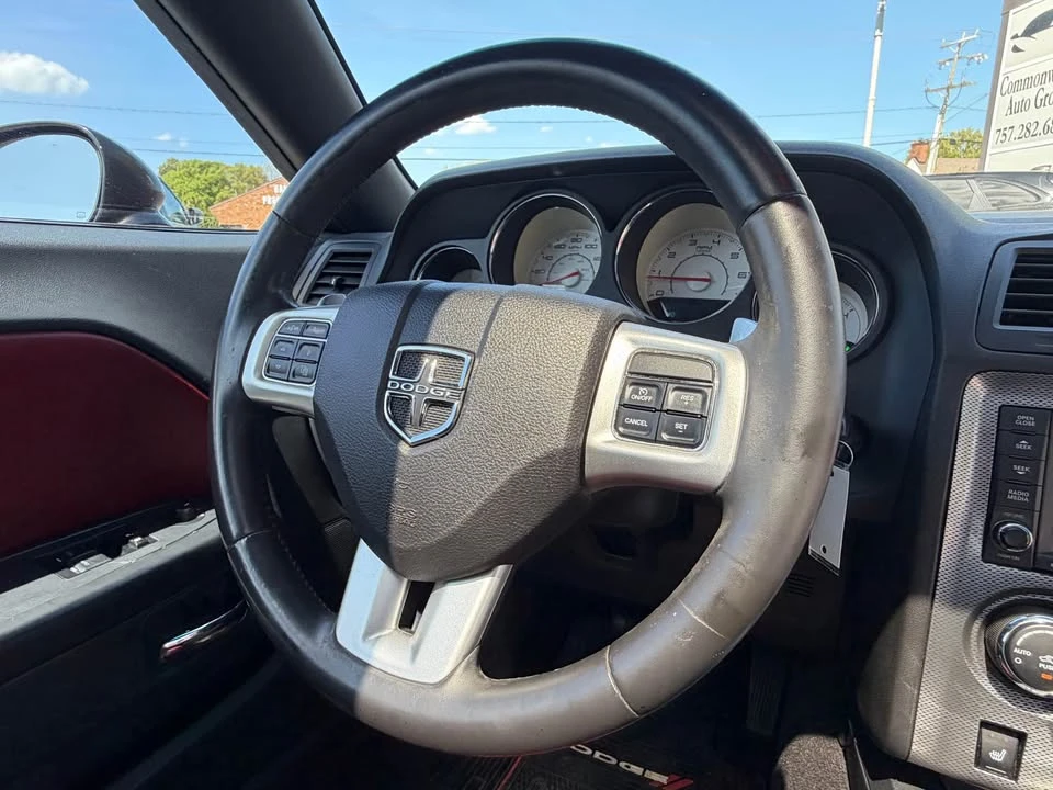 2013 Dodge Challenger 3rd Gen - Image 9 of 20