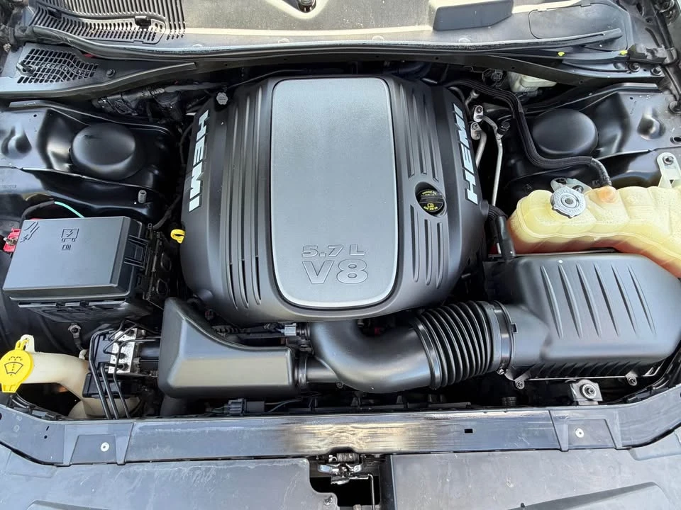 2013 Dodge Challenger 3rd Gen - Image 12 of 20