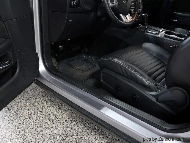 2013 Dodge Challenger 3rd Gen - Image 24 of 31