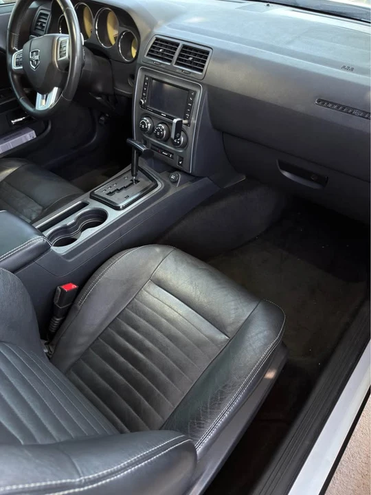 2013 Dodge Challenger 3rd Gen - Image 8 of 10