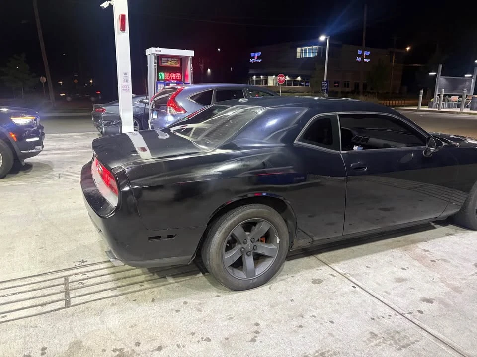2013 Dodge Challenger 3rd Gen - Image 6 of 9