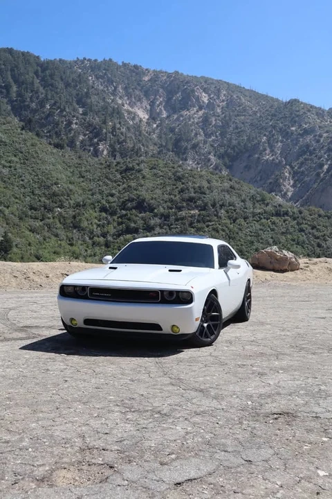 2013 Dodge Challenger 3rd Gen - Image 5 of 10