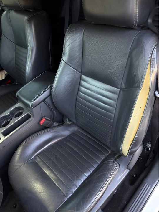 2013 Dodge Challenger 3rd Gen - Image 9 of 10