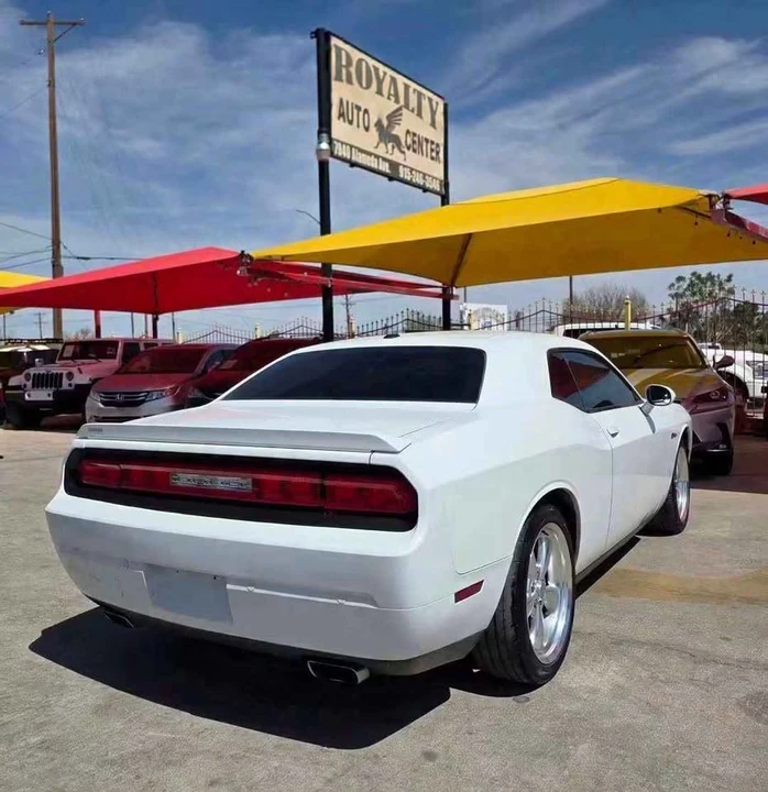 2013 Dodge Challenger 3rd Gen - Image 2 of 13