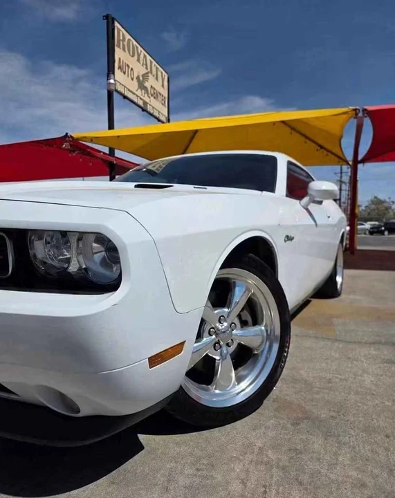 2013 Dodge Challenger 3rd Gen - Image 5 of 13