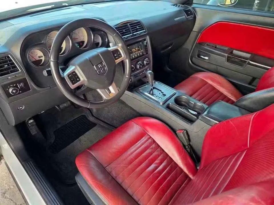 2013 Dodge Challenger 3rd Gen - Image 7 of 13