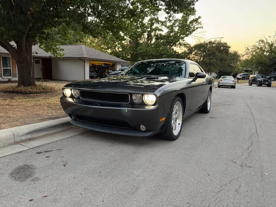 2013 Dodge Challenger 3rd Gen - Image 2 of 10