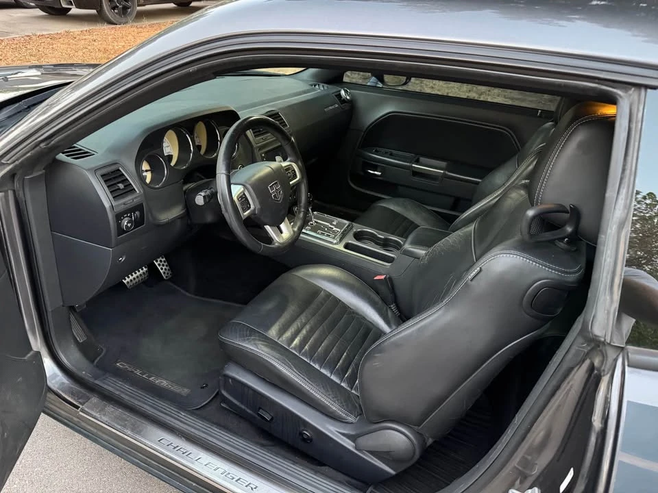 2013 Dodge Challenger 3rd Gen - Image 3 of 10
