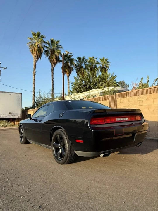 2013 Dodge Challenger 3rd Gen - Image 5 of 8